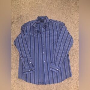 Banana Republic. Blue Casual Button Down Shirt. Size L